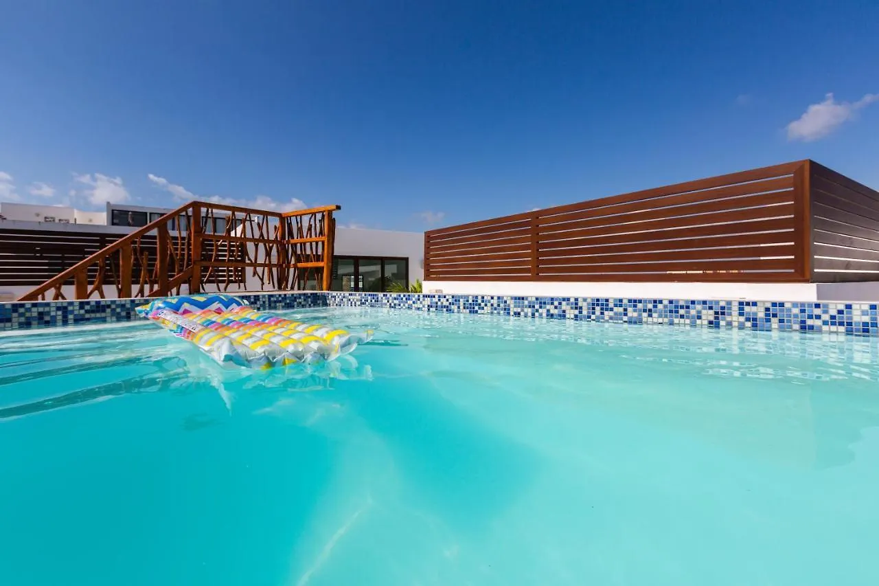 Paraiso Magico Suites Playa del Carmen 0*,  México